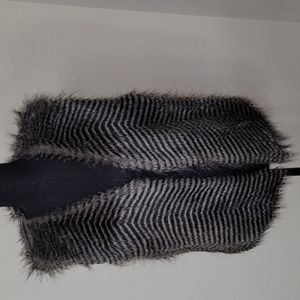 ❤2X HP❤️NWT Wenxi Women's Faux Fur Vest - Chevron Design- Size XXL❤